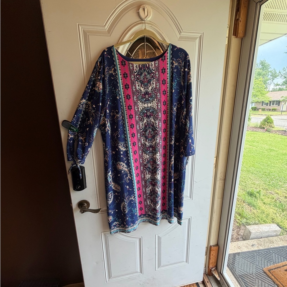 Chico's Navy Paisley Long-Sleeve Tunic with Pink Center Panel